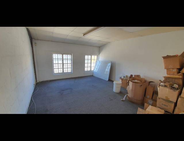 210M² WAREHOUSE TO LET IN AIRPORT INDUSTRIA